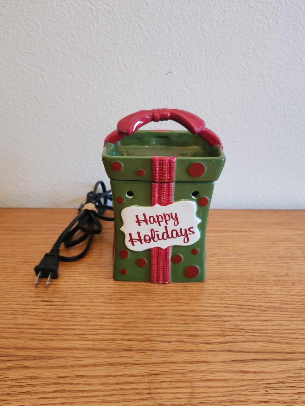 Scentsy Happy Holidays Gift Wax Warmer Tested